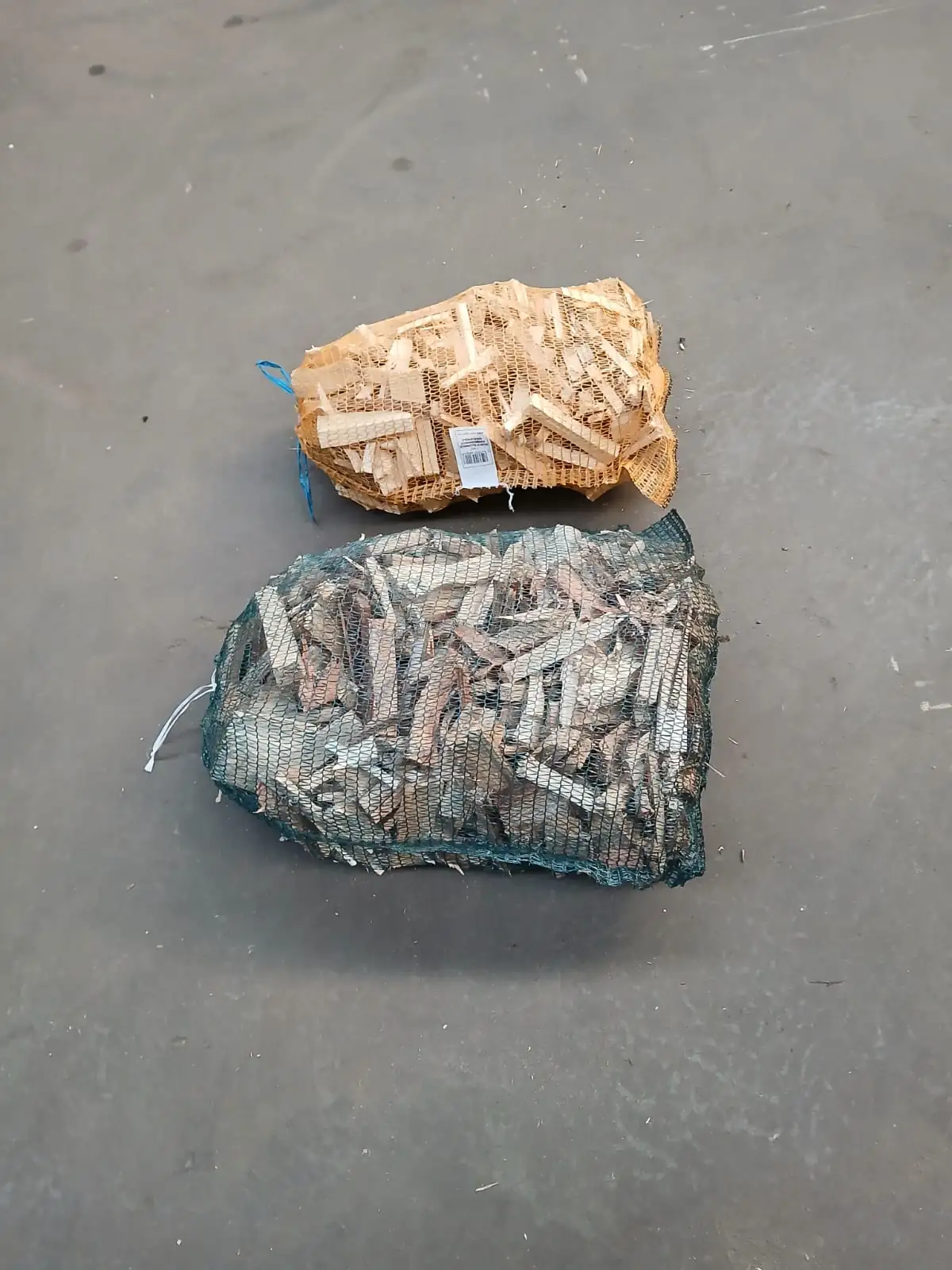 Bûches de bois de chauffage